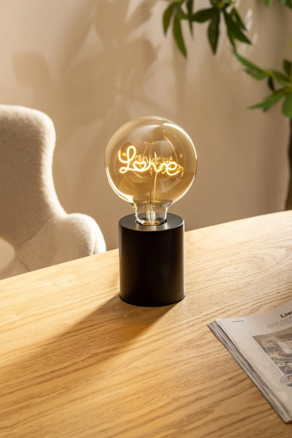 Żarówka LED Love 4W E27