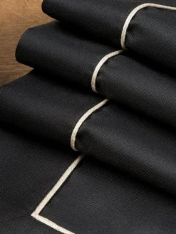 Bieżnik DORITA 40x140 cm czarny * EUROFIRANY B.B. Choczyńscy Sp.J. Outlet