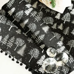 Bieżnik ZIMOWA MAGIA 40x140 cm czarny * MARKIZETA SPÓŁKA Z OGRANICZONĄ ODPOWIEDZIALNOŚCIĄ Outlet