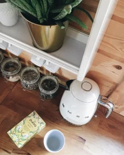Czajnik KLF04CREU kremowy * SMEG Clearance