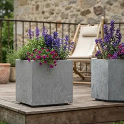 Donica Betonique na kółkach szary beton 30x30xh30 cm * HowHomely