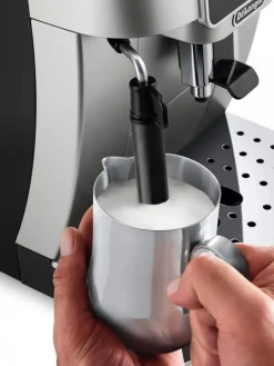 Ekspres do kawy automatyczny ciśnieniowy ECAM 220.30.SB * DeLonghi