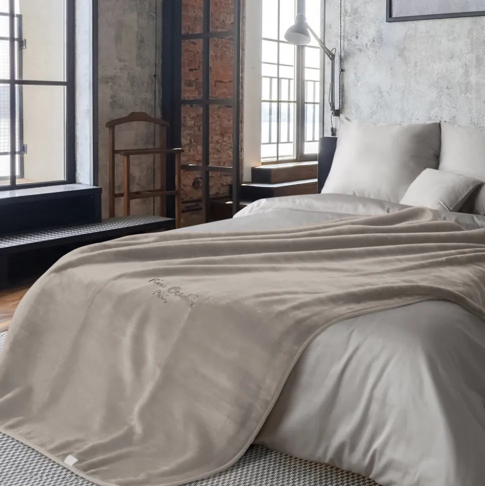 Koc CLARA1 PIERRE CARDIN 220 x 240 cm ciemnobeżowy
