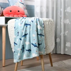 Koc dziecięcy MOBY 70x100 cm wieloryby
