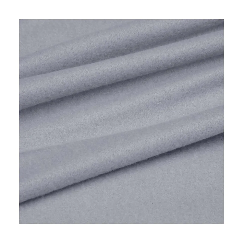 Koc POLAR 150x200 cm polarowy srebrny