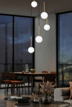 Lampa wisząca KARO klosze kule 3xG9