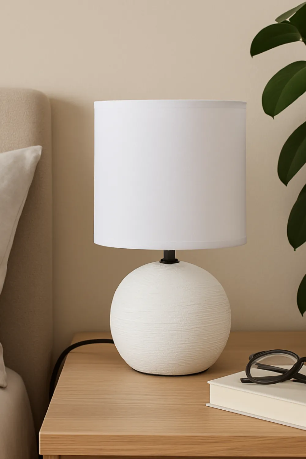Lampka stołowa Timeo Biała żłobienia * Atmosphera Outlet