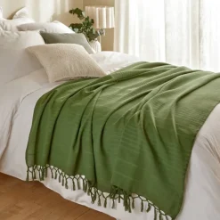 Narzuta na łóżko Anjali 230 x 250 cm khaki * Atmosphera Outlet
