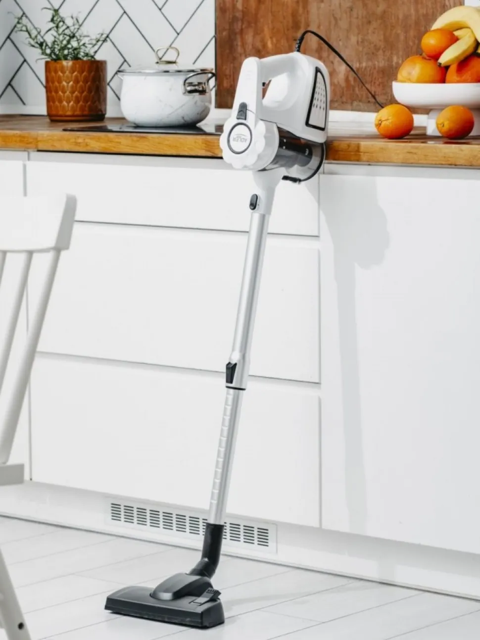 Odkurzacz pionowy ADLER AD 7036w