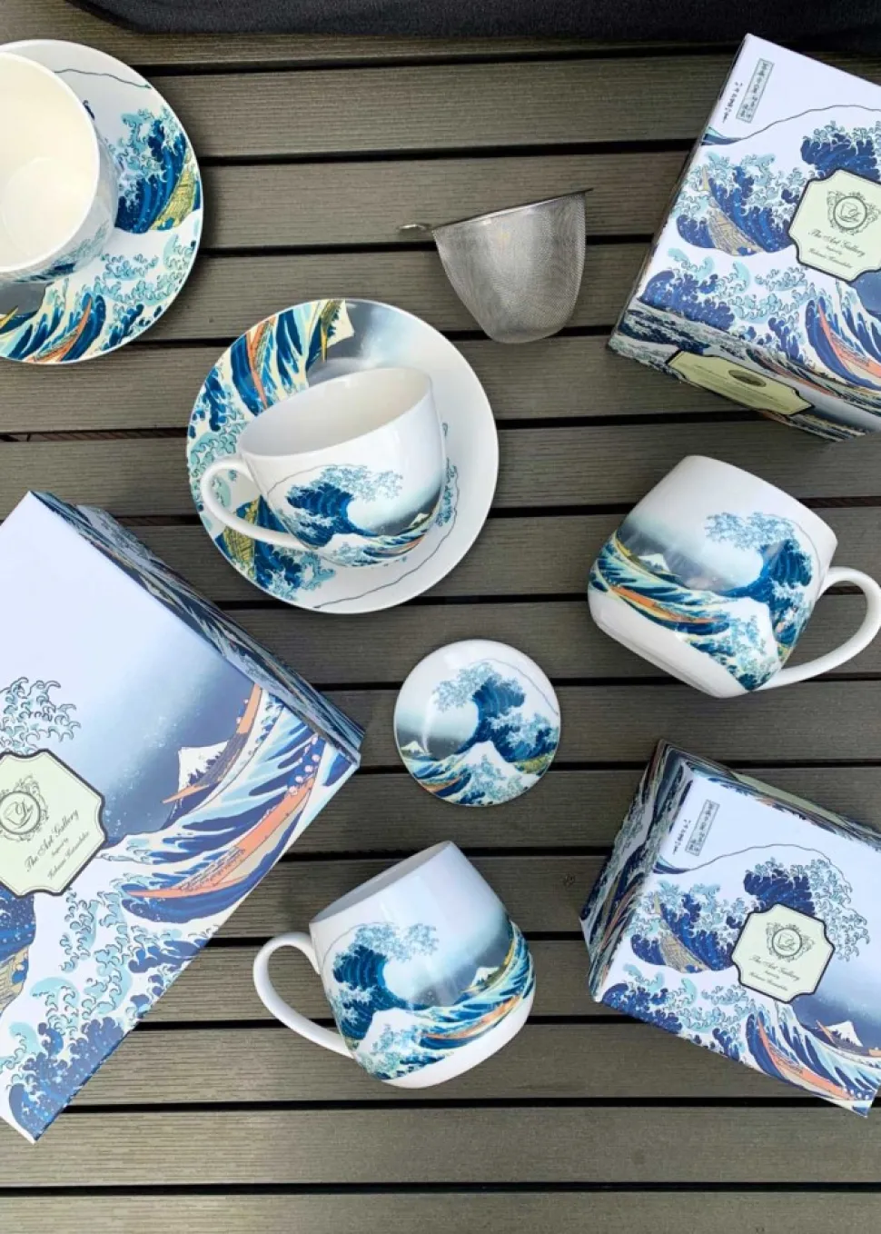 Porcelanowy kubek baryłka 430 ml Hokusai The Great Wave