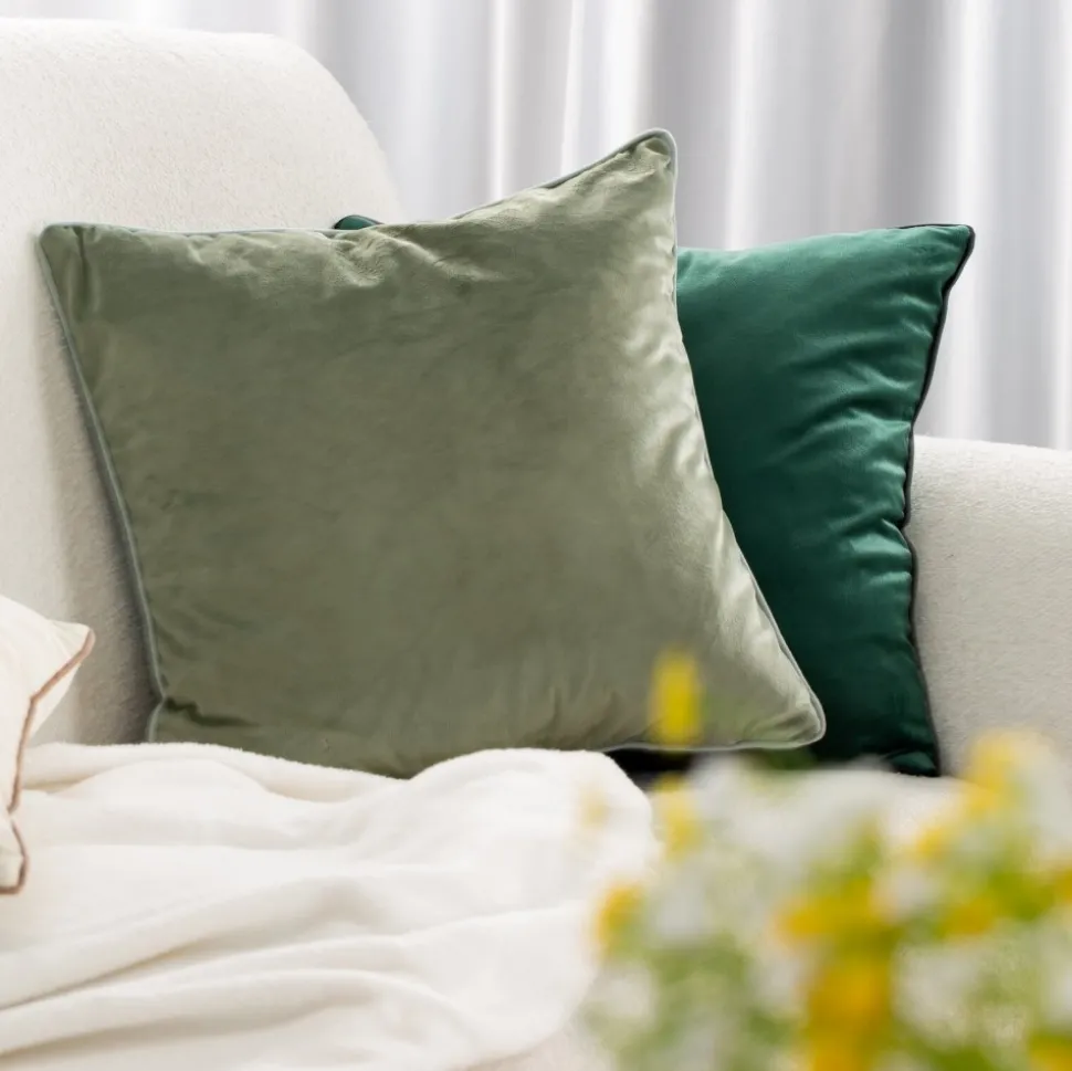Poszewka GAJA 2 60x60 cm srebrna velvet