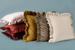 Poszewka VELVET 45x45 falbana czerwona