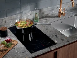 Płyta indukcyjna LIT30230C * Electrolux Best