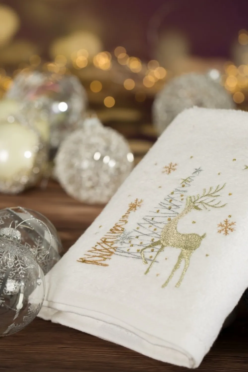 Ręcznik świąteczny SANTA/20 70x140 biały * EUROFIRANY B.B. Choczyńscy Sp.J. Sale