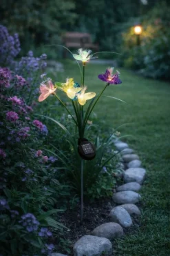 Solarna lampa ogrodowa z motylami LED