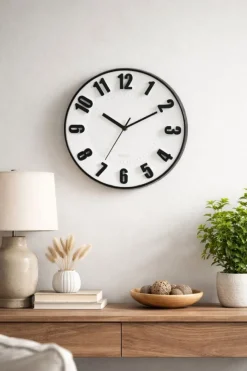 Zegar ścienny 30 cm z czarną ramą * HowHomely Discount