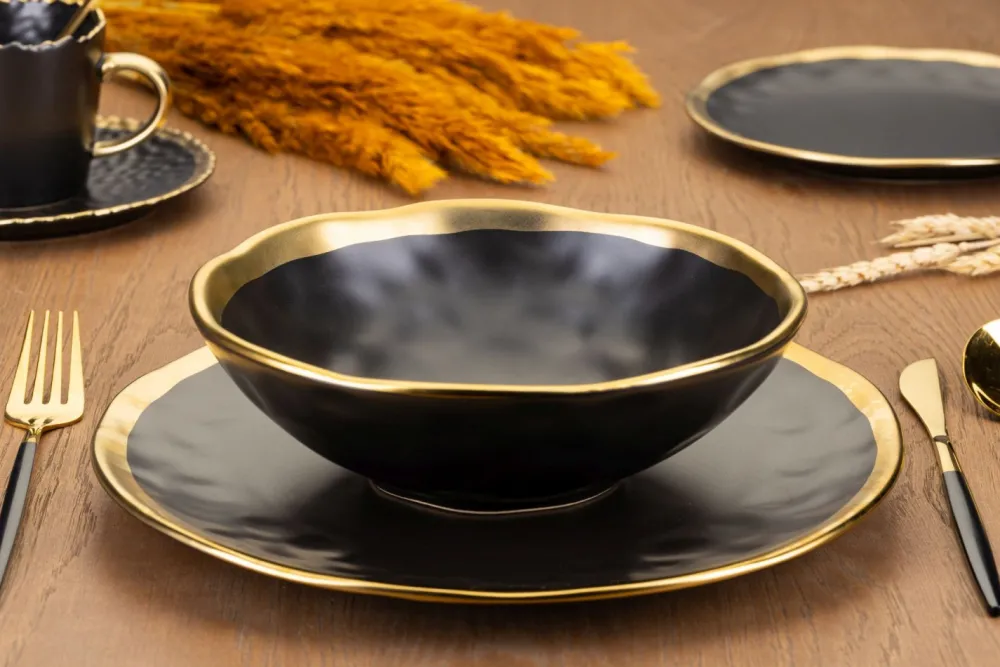 Zestaw ośmiu talerzy LISSA BLACK GOLD * HowHomely Discount